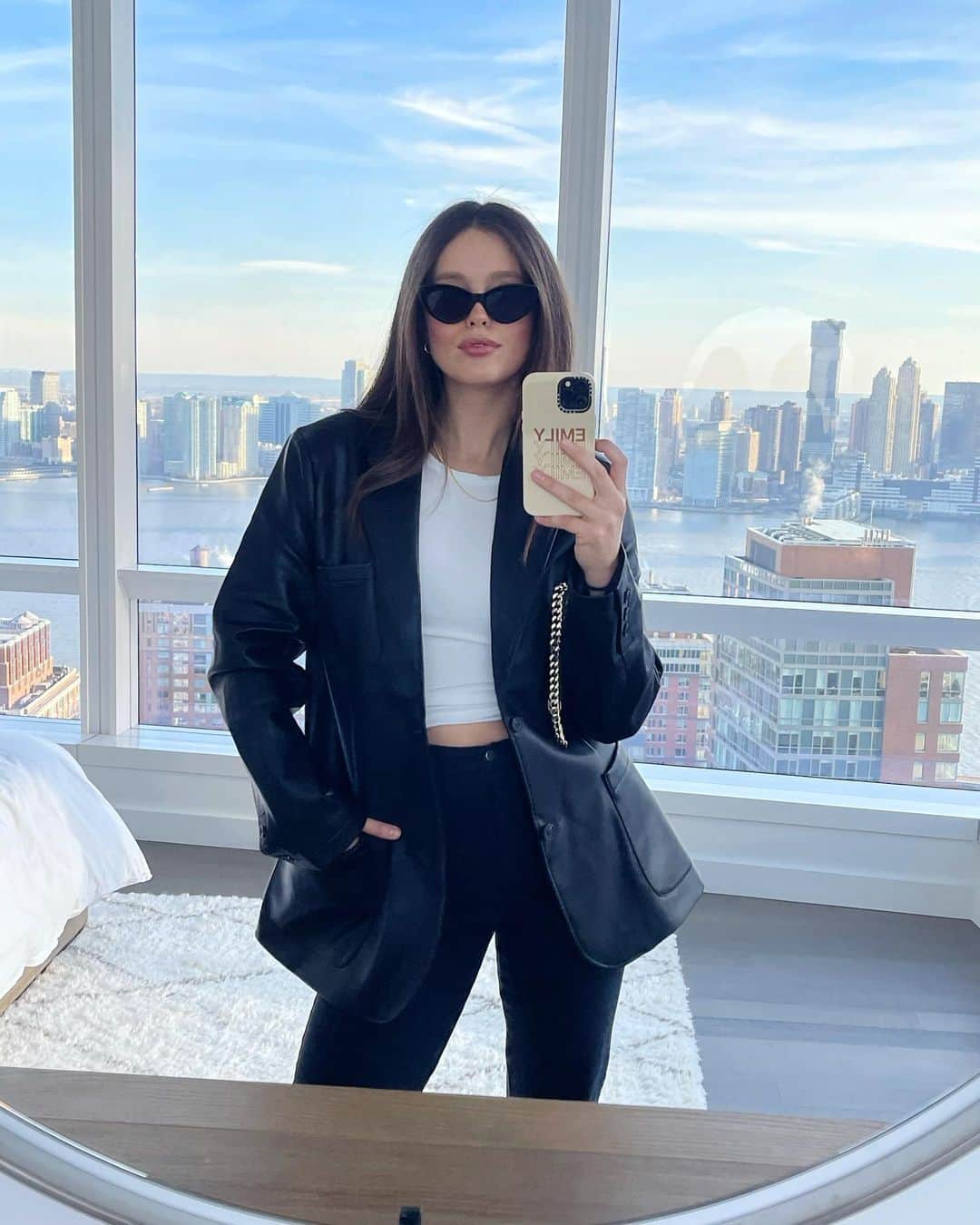 エミリー・DiDonatoのインスタグラム：「Smooches 2020. You will not be missed 💋」