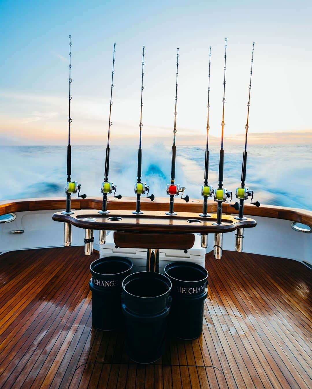 Costa Sunglassesのインスタグラム：「New year, new outlook. 📷: @austincoit #HappyNewYear #SeeWhatsOutThere #BornOnTheWater」