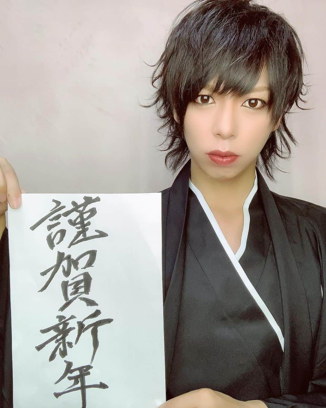 SARSHIのインスタグラム：「あけましておめでとう！ そして、誕生日おめでとう俺！  #happynewyear #happybirthday」
