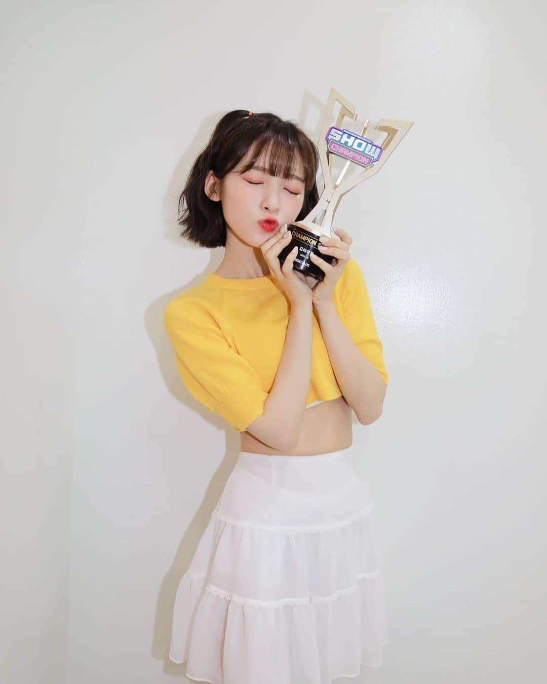 アリンさんのインスタグラム写真 - (アリンInstagram)「aaaa i’m so proud of her she’s gone so far🥺 ——— 210101 @ye._.vely618 instagram update ——— #arin#arinohmygirl#ohmygirlarin#ohmygirl#kpop#binnie#hyojung#yooa#seunghee#mimi#jiho#choiyewon#최예원#아린#컴백#막내#미미#유아#비니#지호#승희#효정#오마이걸#アリン#아린오마이걸#가수」1月2日 1時00分 - arinarchive