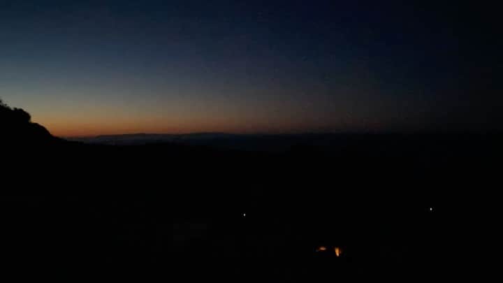 ウィルマー・バルデラマのインスタグラム：「Incase you missed it, the first #sunrise of 2021.. let it be proof that like the sun, we always rise!」