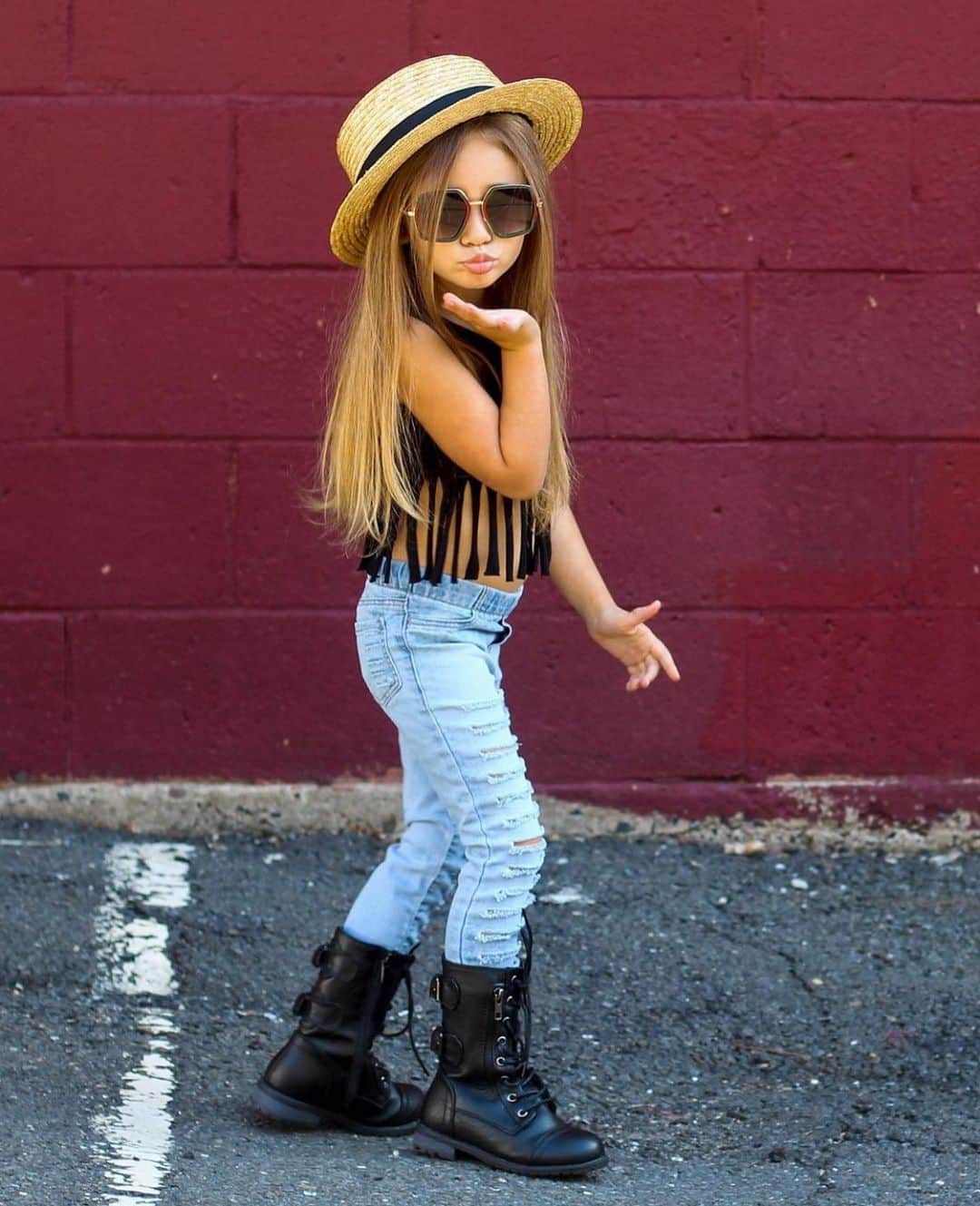 Kidz Fashionのインスタグラム：「By @gabriella.joieeee #kidzfashion」