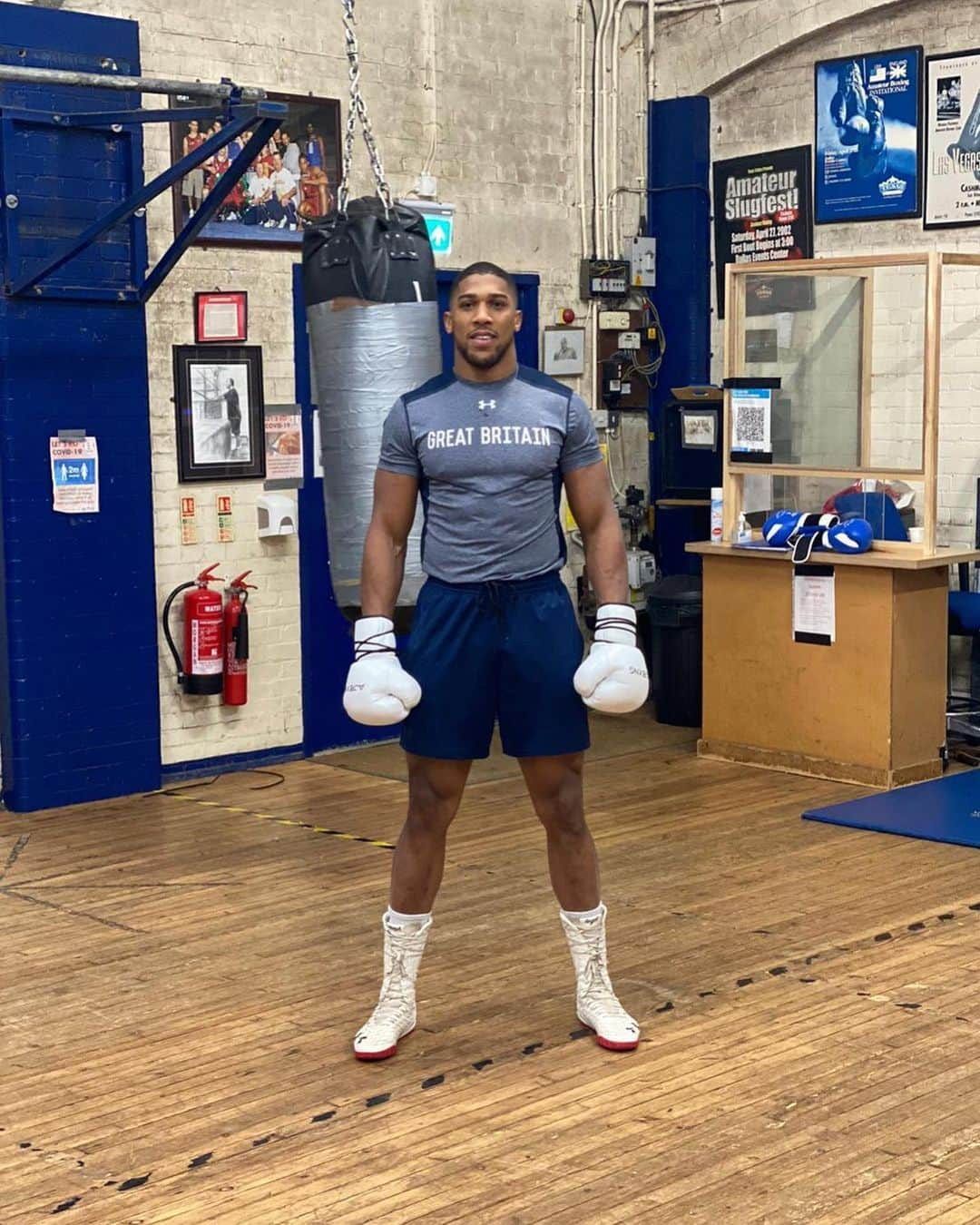 アンソニー・ジョシュアさんのインスタグラム写真 - (アンソニー・ジョシュアInstagram)「Jan 1st ~ Dec 31st 💙」1月2日 3時32分 - anthonyjoshua