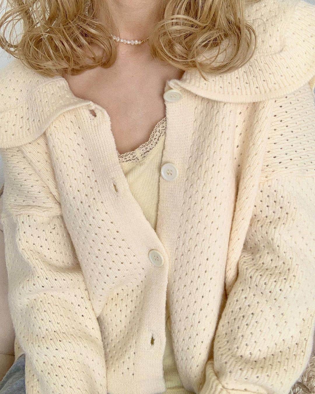 中谷愛のインスタグラム：「new year 2021.. みなさま今年もどうぞよろしくお願いします🤍今年はどんな1年になるのか、わくわく💋」