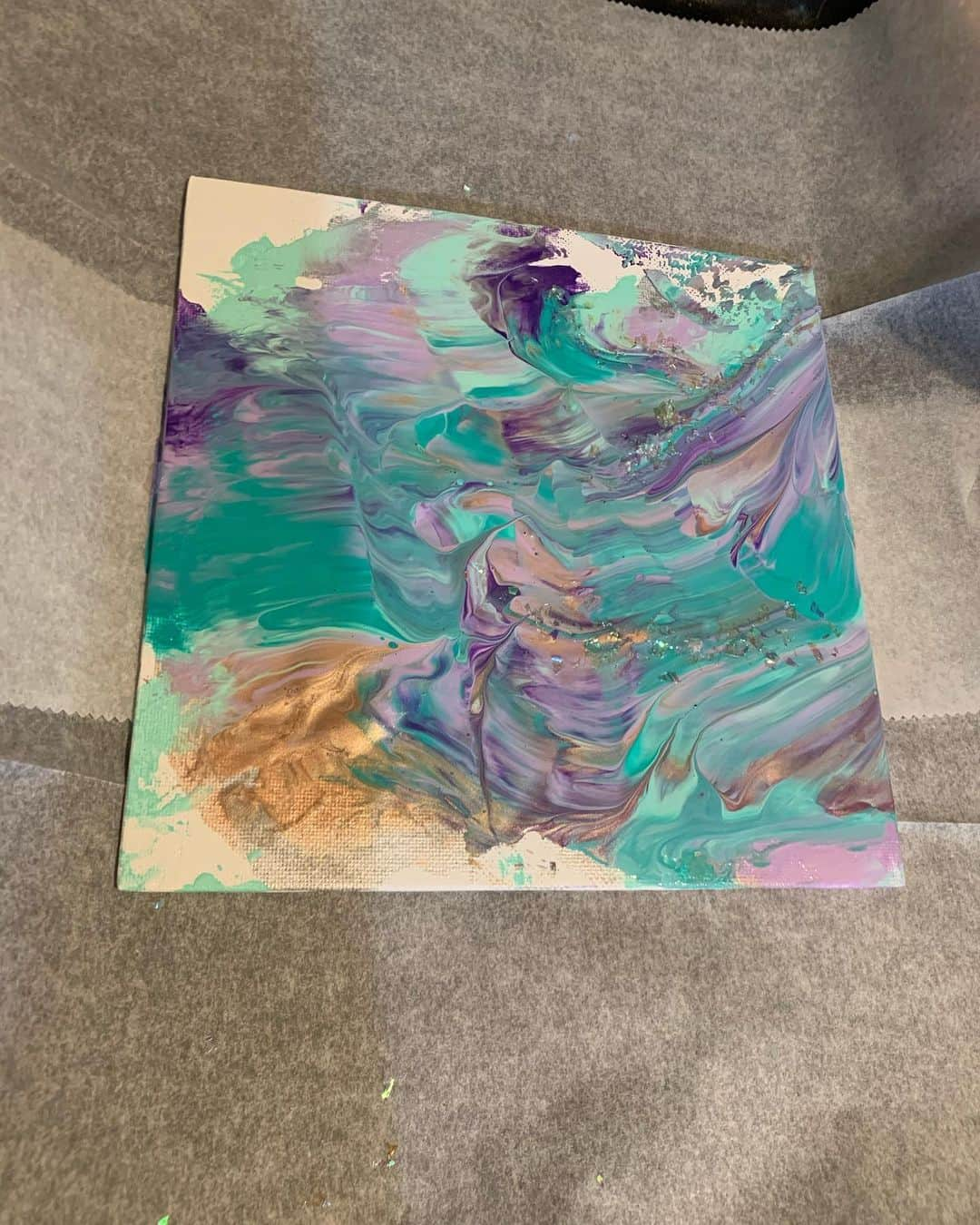 モヒートさんのインスタグラム写真 - (モヒートInstagram)「***I do not own the rights to this music****  Sometime next week we will be raffling off 5 paintings-one done by each furry member of our family. The entry to the raffle with be a small donation to the corresponding rescue or charity organization for each painting. We all know 2020 was rough and these groups weren’t any exception-so many of the major fundraising events were cancelled and they could really use our help. Stay tuned for details and the announcement of which groups we chose 💜💜 which painting is your favorite??? Can you guess who did which one??   #fakeart #art #dogsofinsta #dogs #cats #catsofinstagram #dogmom #dogrescue #rescuedogsofinstagram #goldenretriever #goldensofinstagram #artprocess #crafting #dogsofcleveland」1月2日 13時47分 - mojito_rose_family