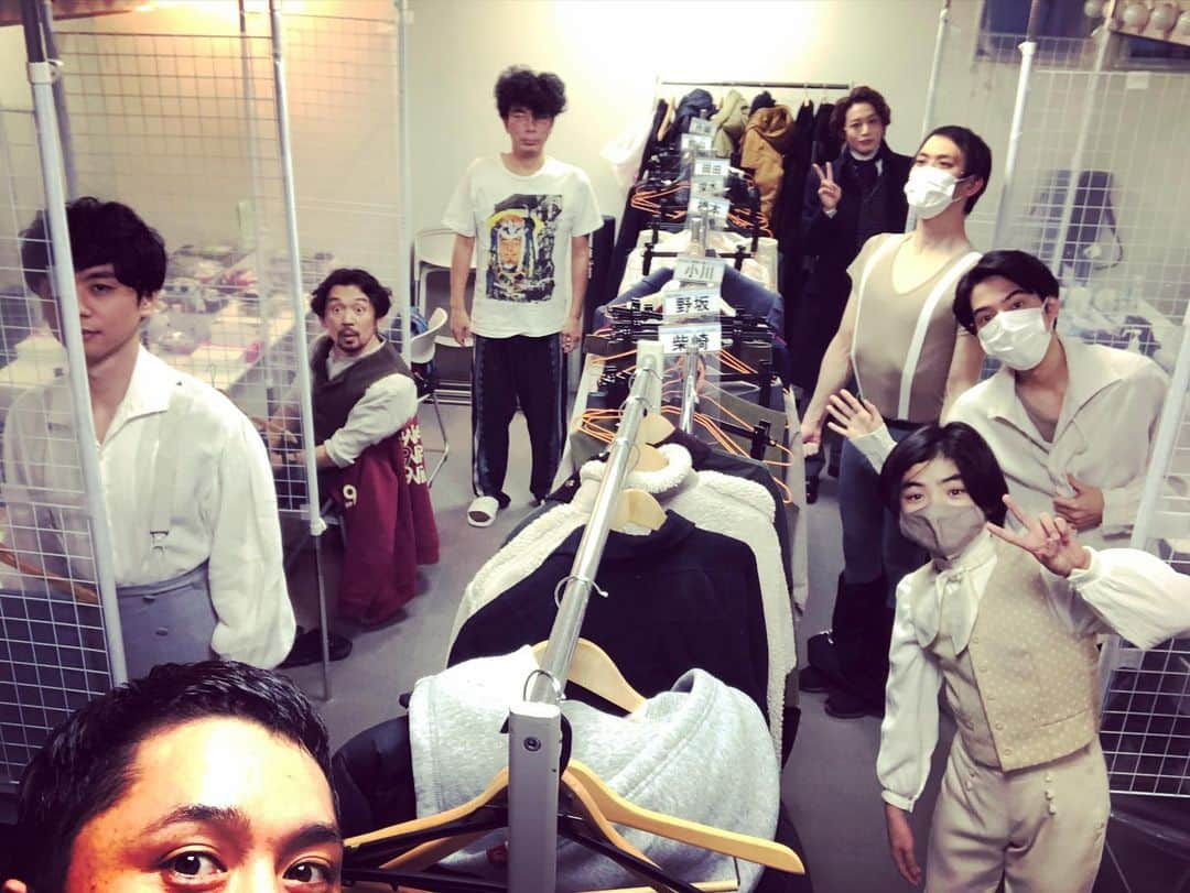 深水元基さんのインスタグラム写真 - (深水元基Instagram)「『No.9 一 #不滅の旋律 一』 2021初仕事！ 本番前の男子楽屋^o^  お待ちしています！！！  #片桐仁 #前山剛久 #岡田義徳 #深水元基 #橋本淳 #小川ゲン #野坂弘 #柴崎楓雅」1月2日 13時50分 - fukami_motoki