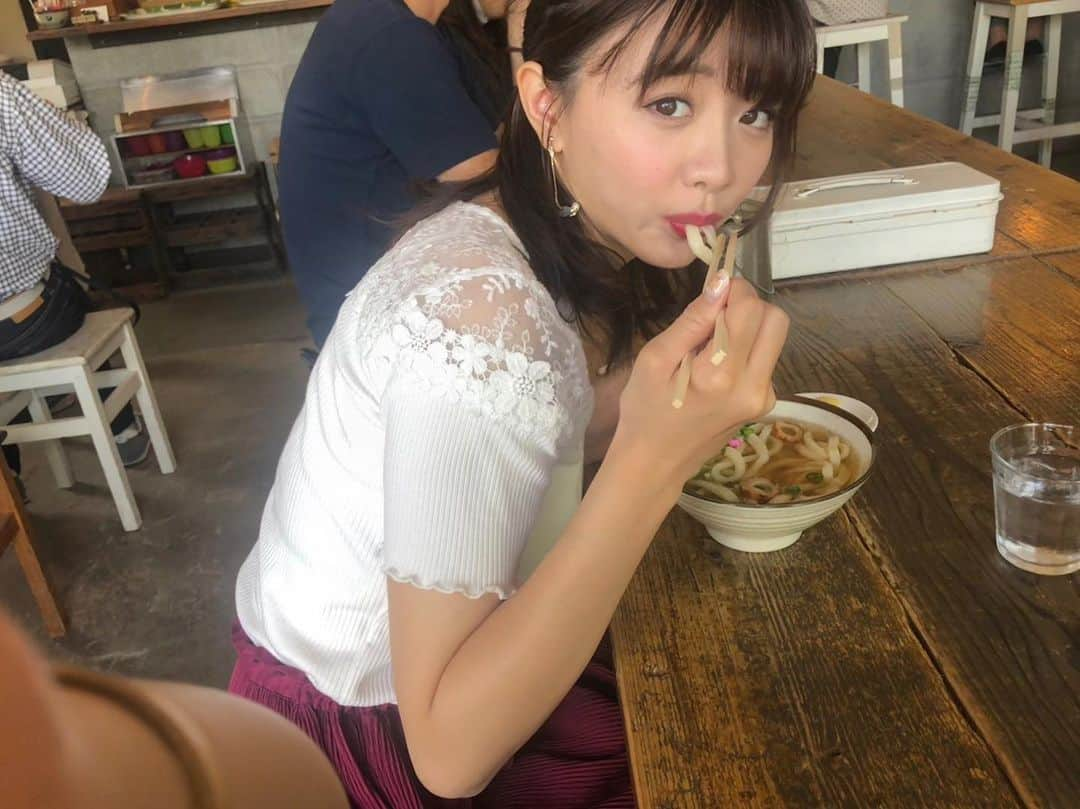 森香澄さんのインスタグラム写真 - (森香澄Instagram)「. そろそろお正月料理にも飽きたな…そんな方にぴったりな番組があります。 『超激ウマ大捜索！ラーメン食べまくりバトル』 本日15時30分放送です。きっとラーメンが食べたくなるはずです。 . #写真は学生の時に香川で食べたうどんです笑 #コシがあって美味しかった、、」1月2日 14時01分 - mori_kasumi_