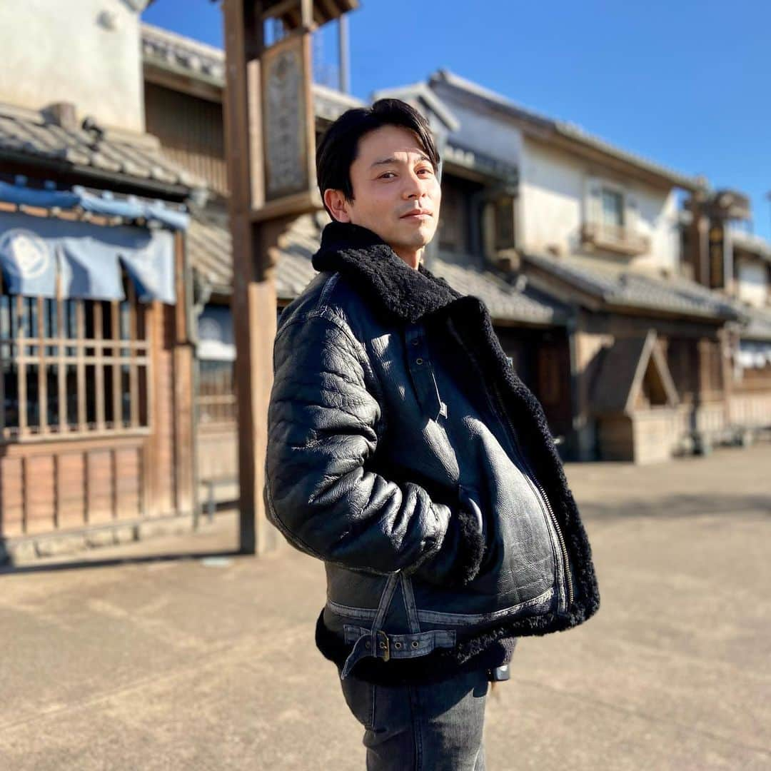 吉沢悠さんのインスタグラム写真 - (吉沢悠Instagram)「. A happy new year 2021. . 明けましておめでとう御座います。 2021年、凛と立って行く。 ． みなさんよろしくお願いします。 ． #あけましておめでとうございます  #新年  #happynewyear  #丑年  #挨拶 #武術 #武道 #実 #虚 #俳優 #凛 #2021 #吉沢悠 #hisashiyoshizawa」1月2日 14時18分 - hisashi_yoshizawa