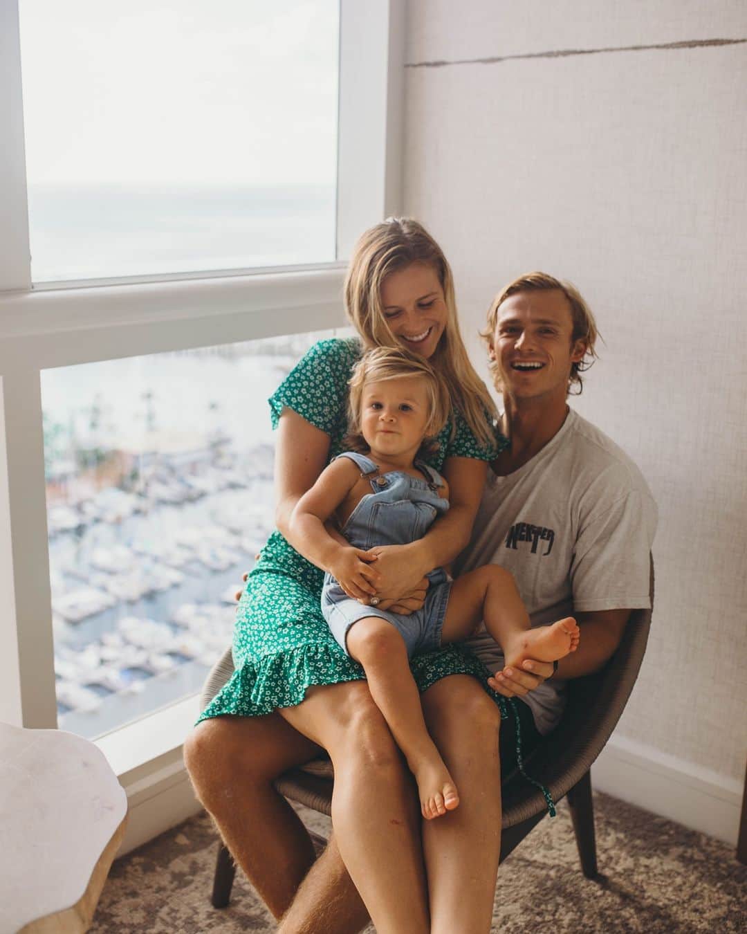 Prince Waikikiのインスタグラム：「Wishing you and your loved ones a Happy New Year!  Photo: Britnee Kent, @britwkent」