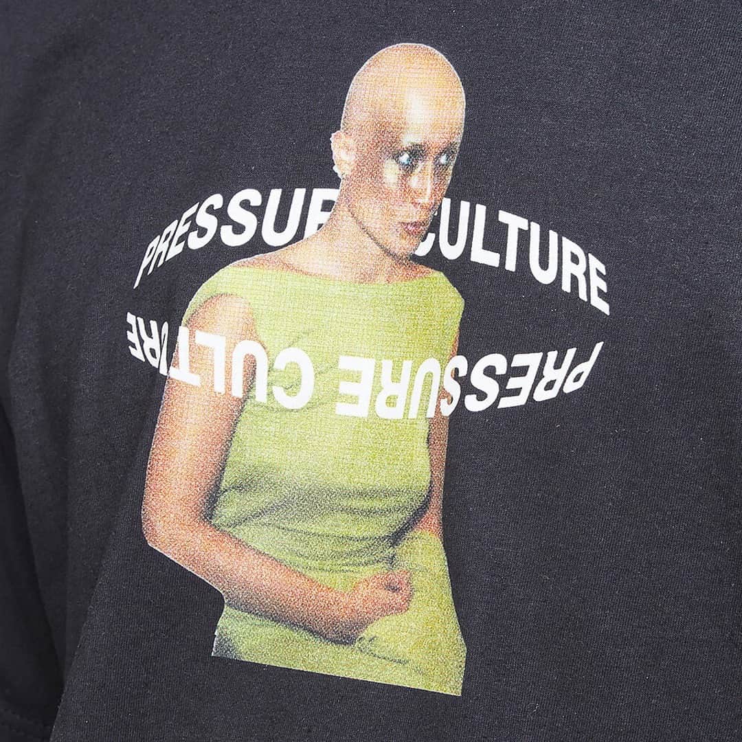 エルエヌシーシーのインスタグラム：「Mediterranean/Parisian brand Pressure explores counter-culture trends and bold themes within their graphic prints.  The Delta Pressure T-Shirt is available online.」