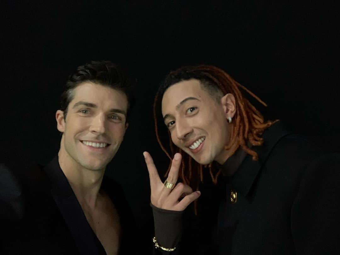 のインスタグラム：「@ghali #danzaconme 🔥🔥🔥」