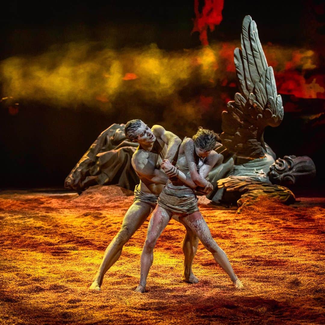 のインスタグラム：「#dante @agnese_diclemente #danzaconme 🔥 #bigonzetti @mm_contemporary_dance_company」