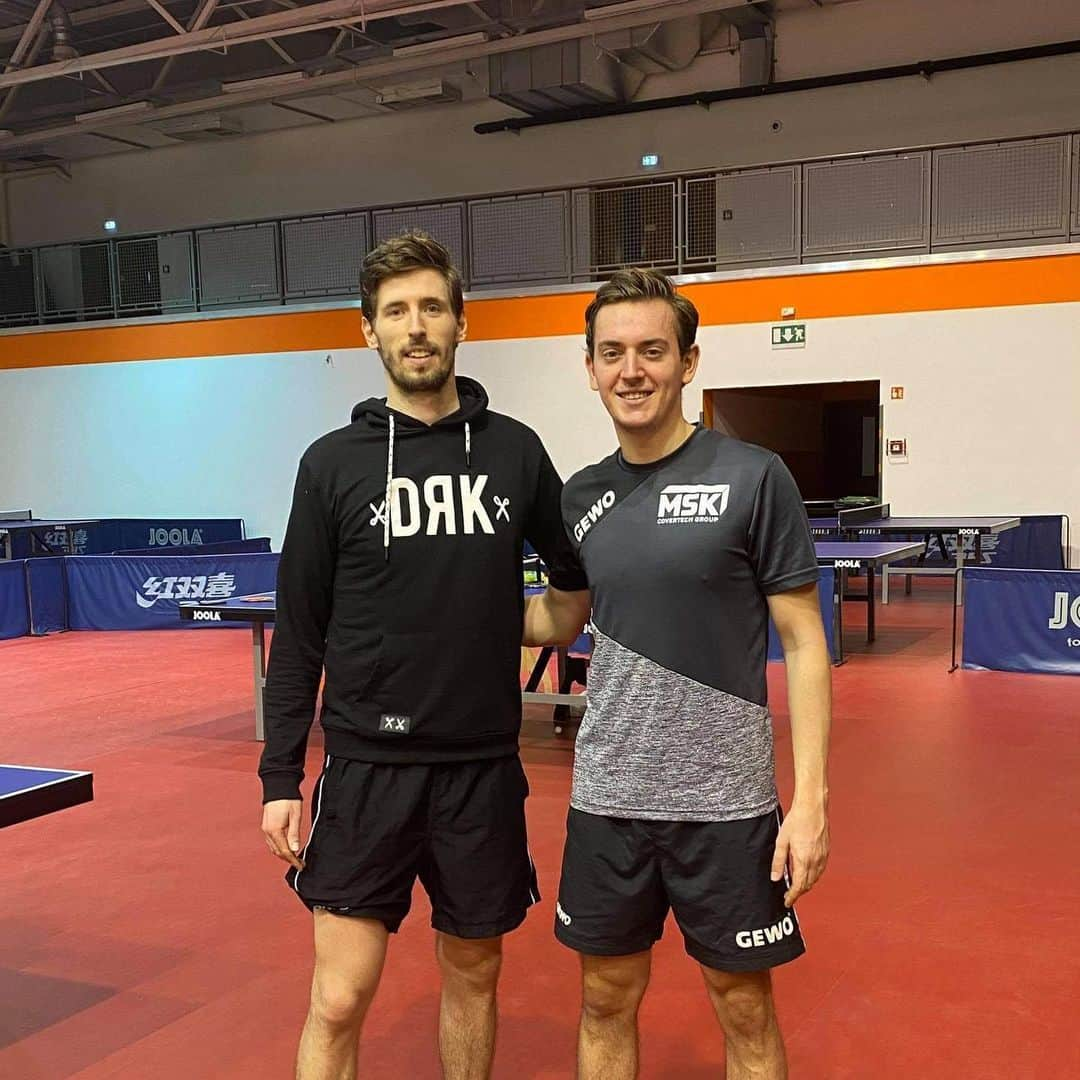 SZUDI Adamのインスタグラム：「I wish everybody a Happy New Year. I’m looking forward to this challenging year ahead of me. 🏓 #2021 #lastpractice #🇭🇺 #hunteam #magyarock #drk #drkdorko #dorkohungary #urbanspin #urbantabletennis @dorkohungary @urbanttc」