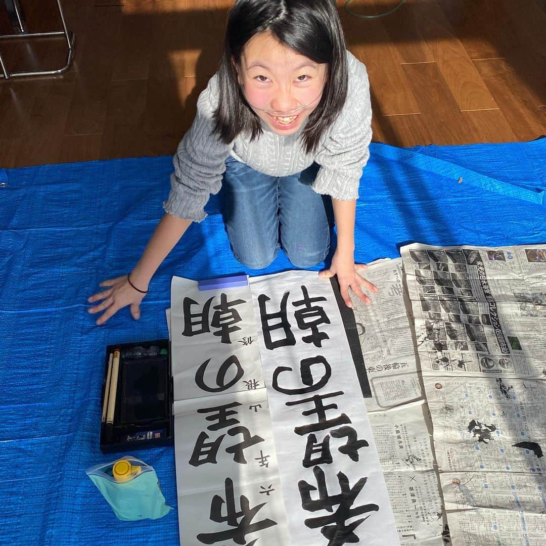 yukiさんのインスタグラム写真 - (yukiInstagram)「おはようございます。﻿ ﻿ 冬休みの宿題、書写。﻿ 「希望の朝」🖌﻿ ﻿ 皆さま、良い1日を！﻿ ﻿ #milkaの学校生活﻿ #日本文化﻿ #希望をもって﻿ #がんばれ小学生﻿ #milka」1月2日 7時49分 - milkayuki