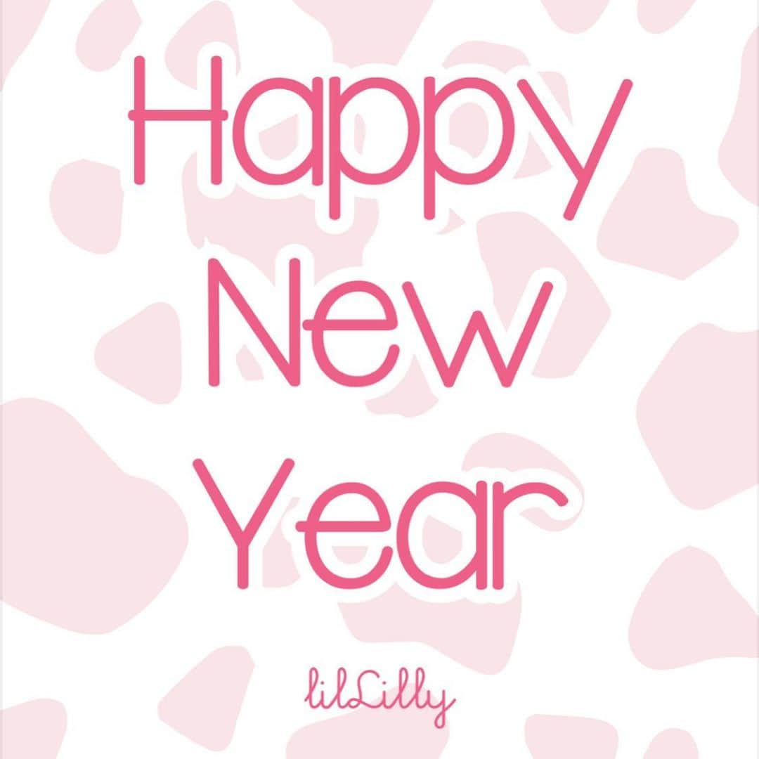 lilLillyさんのインスタグラム写真 - (lilLillyInstagram)「Happy New year!🐄 . 2020年lilLillyをご愛顧いただきありがとうございました。 本年度もlilLillyをどうぞ宜しくお願い致します！ . lilLilly TOKYO/SHINJUKUでは、 本日よりWINTER SALEがスタート！  店内アイテム30%〜50%OFFとお求めやすくなっております🍒 皆様のご来店をSTAFF一同、 心よりお待ちしております♪ . #lilLilly #lilLillytokyo #lilLillyshinjuku」1月2日 8時09分 - lillilly_official