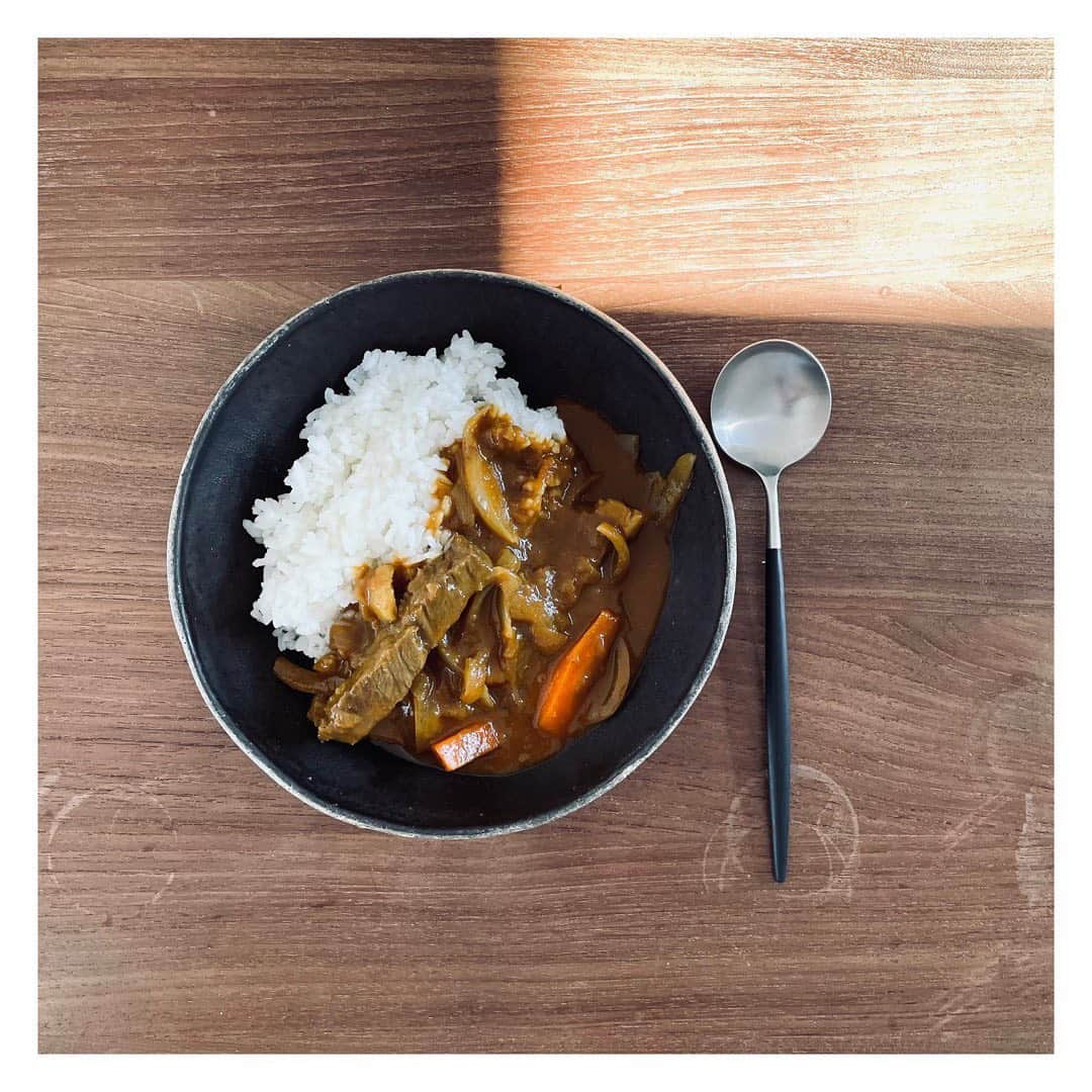 柏木作夢さんのインスタグラム写真 - (柏木作夢Instagram)「二日酔いに、カレーが効く。 ・・・ #nagimeshi #lunch #curryrice #curry #food #foodstagram #foodie #foodporn  #カレーライス #カレー #おうちごはん」1月2日 11時06分 - samukashiwagi