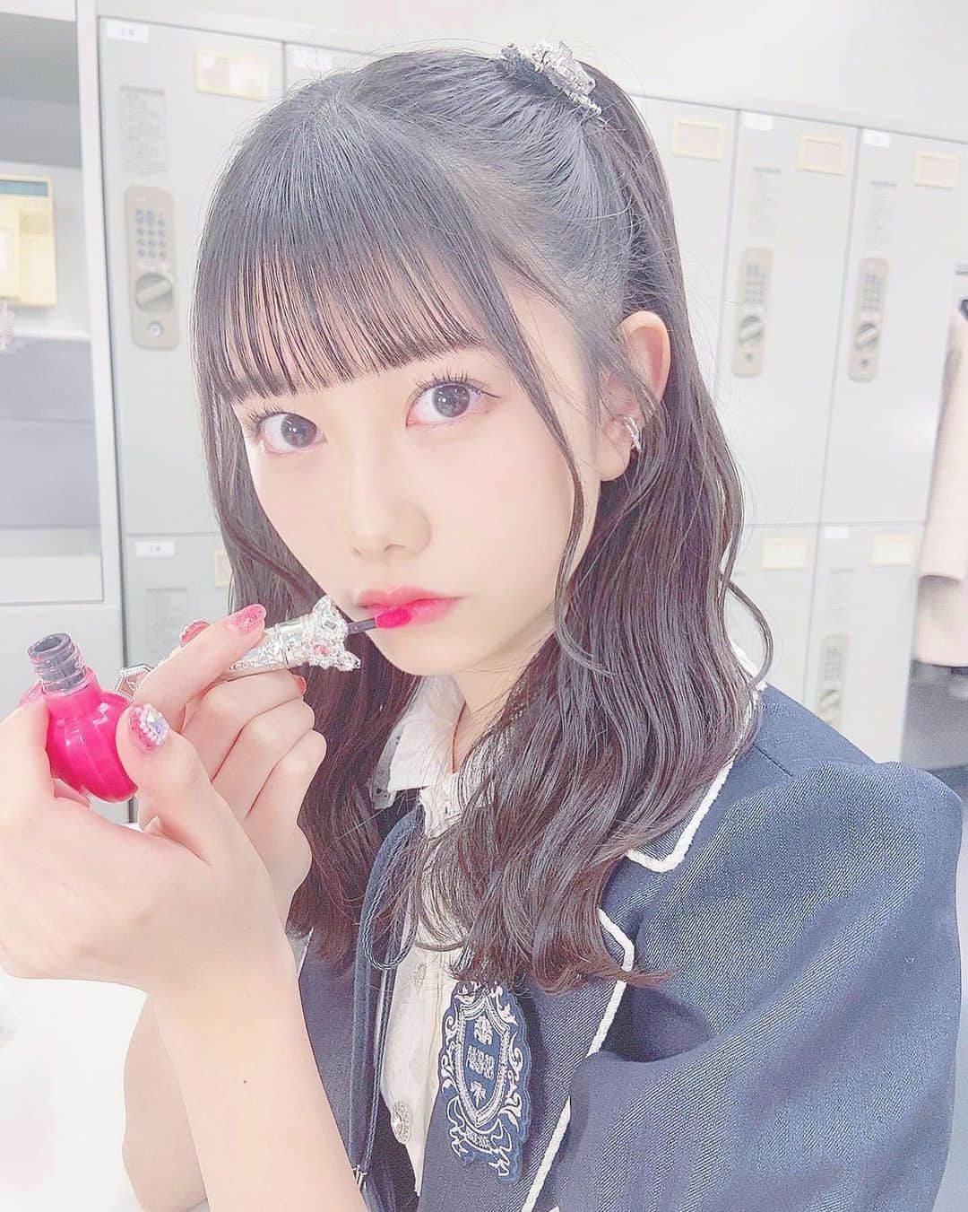 千葉恵里さんのインスタグラム写真 - (千葉恵里Instagram)「🧼🍬﻿ ﻿ ﻿ ﻿ ﻿ ハーフツインにしてみた〜💌﻿ ﻿ ﻿ ﻿ ﻿ 皆さんはなんの髪型が好きですか？🌨﻿ ﻿ ﻿ ﻿ ﻿ ♪♪﻿ ﻿ ﻿ ﻿ #髪型 #ハーフツイン #ツインテール #可愛い﻿ #JILLSTUART #ジルスチュアート #ジル﻿ #リップ #キラキラ #ヘアアレンジ #AKB48﻿ #レコード大賞 さん #日本レコード大賞 さん﻿ ﻿ ﻿ ﻿ #인스타그램 #좋아요 #좋아요그램 #좋아요태러﻿ #메이크 #메이크업﻿ #화장 #데일리메이크업 #메이크업스타그램﻿ #립스 #립스타그램 #머리스타그램」1月2日 11時14分 - eriierii_1027