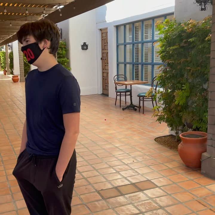 ヘザー・マクドナルドのインスタグラム：「Drama is happening between 2 of the guys on #thebachelorette they are talking crap about each other and I am spending too much time dealing with the 2 of them instead of all the great guys here. What do you think? Are Drake and Brandon here for the right reasons? @tayshia @nickviall @joelle_fletcher」