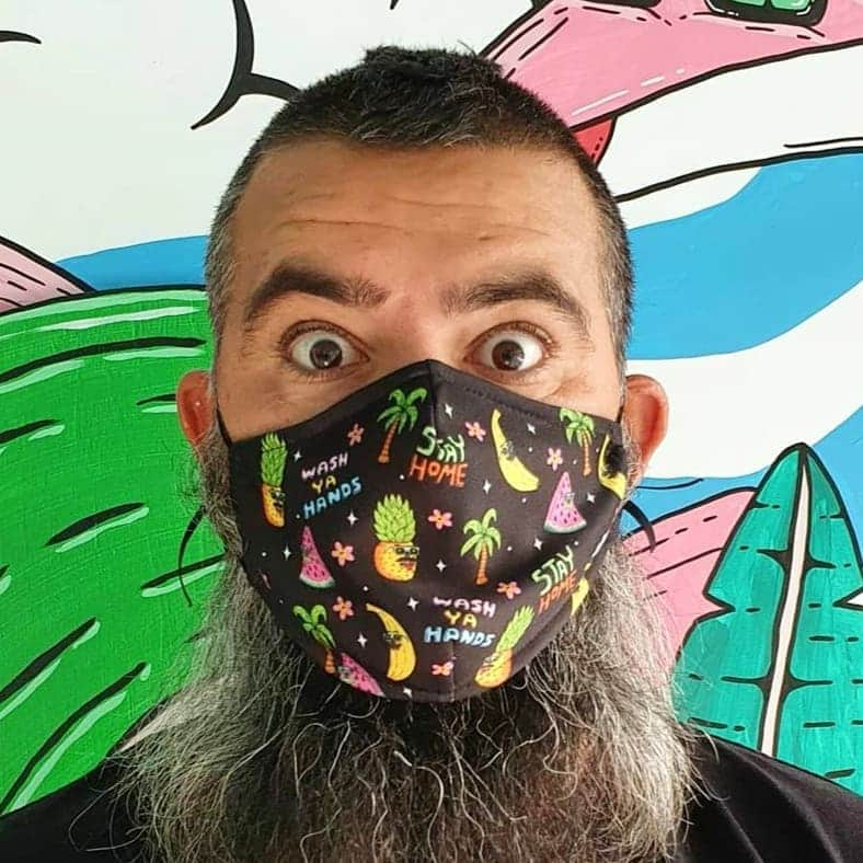 MULGAさんのインスタグラム写真 - (MULGAInstagram)「I just heard it's going to be compulsory mask time in Sydney from Monday! If you wanna look snazzy I've got a couple of snazzy mask designs happening.⁣ ⁣ Get in quick because we have limited stock 😷😷😷⁣ ⁣ #mulgatheartist #facemask #covidmask #maskart」1月2日 11時56分 - mulgatheartist