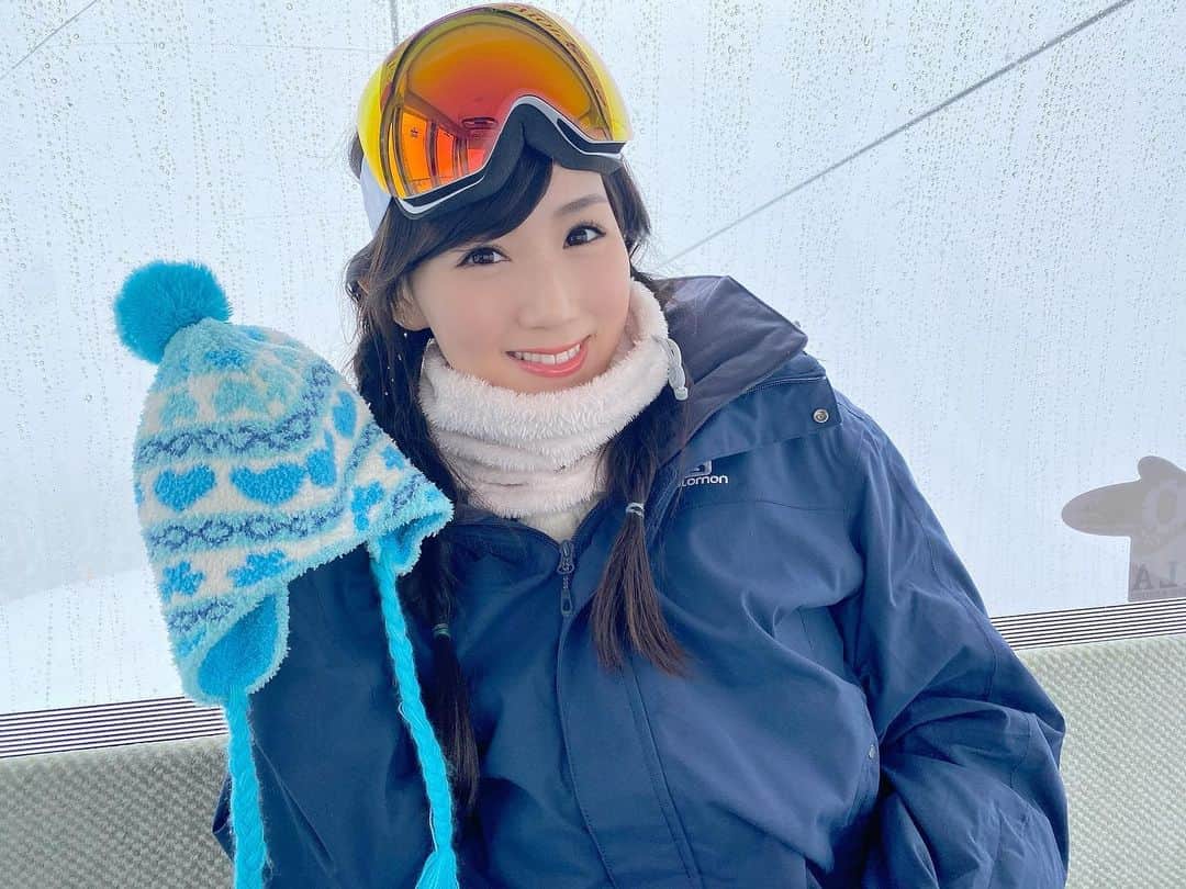 谷中麻里衣のインスタグラム：「Hope I can go skiing this year 💕 Pics are from last year 😊  今年はスキー行けるといいな✨ 早くコロナが落ち着いて楽しいことできますように🌸  ※写真は去年のものです⛷  #スキー#スキー女子#越後湯沢」
