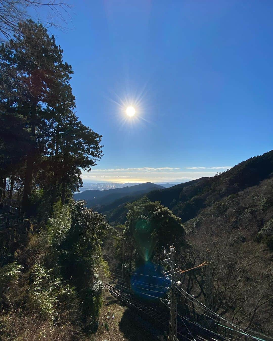 大儀見優季さんのインスタグラム写真 - (大儀見優季Instagram)「初詣⛩ #三密避けて早朝登山 #天気良すぎ #もつ煮込みそば #木彫りのお面 #2021が始まった」1月2日 12時39分 - yuki_nagasato