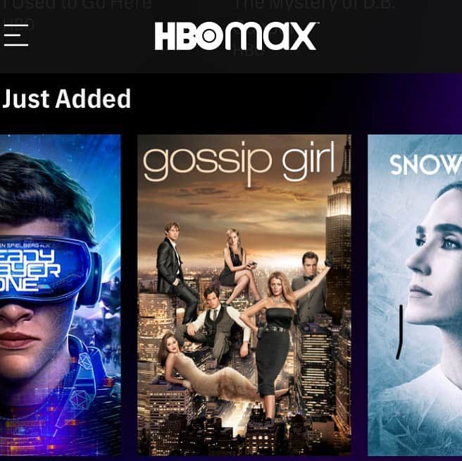 ズザンナ・シャコフスキーのインスタグラム：「Happy to see #GossipGirl streaming in its new home. @hbomax XOXO」