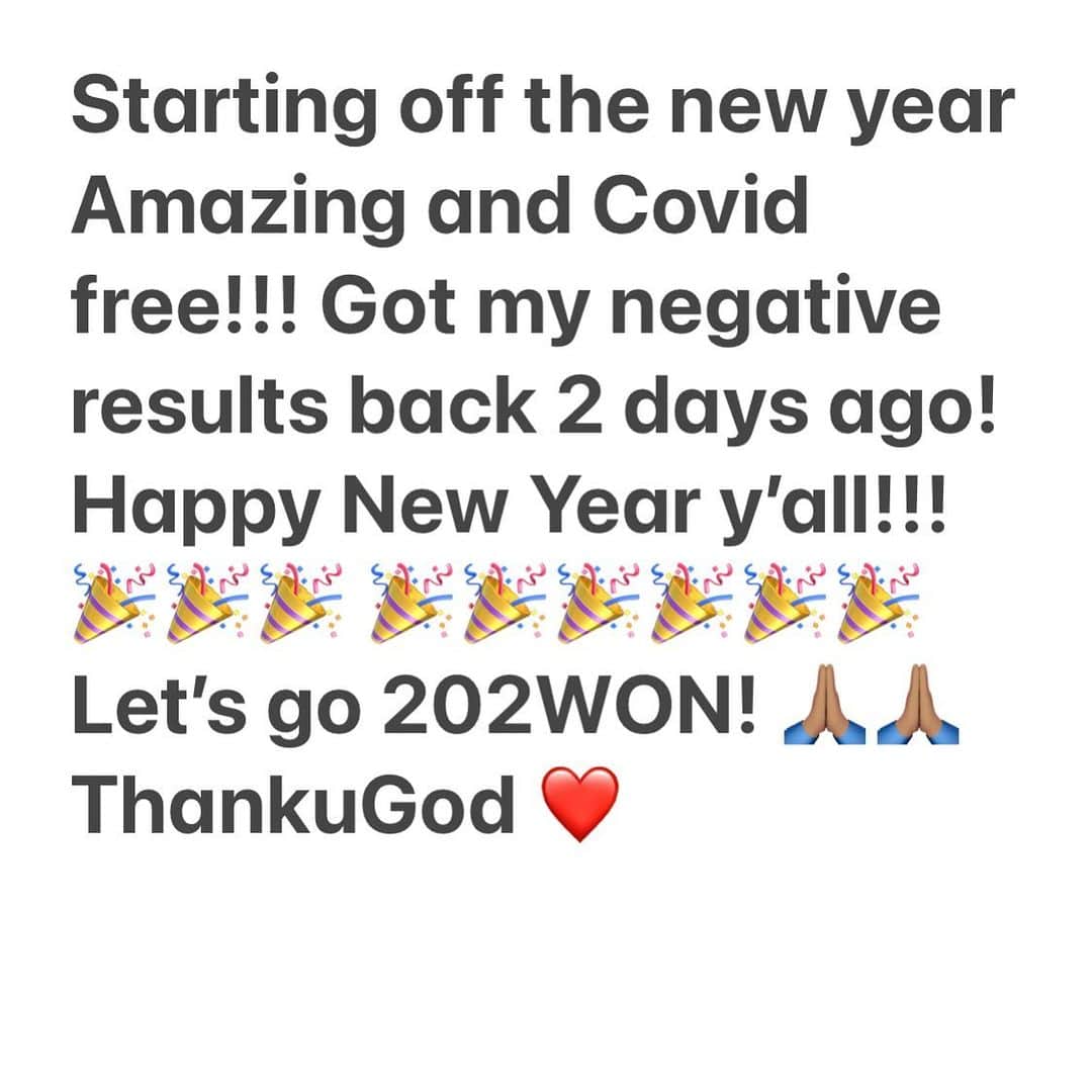 アシャンティのインスタグラム：「Feeling grateful 🙏🏽 My parents and I got our negative results back right in time to start off the New Year healthy, happy & loved. Wishing y’all all an Amazing 202WON. 🎉🎉🎉 #grateful」