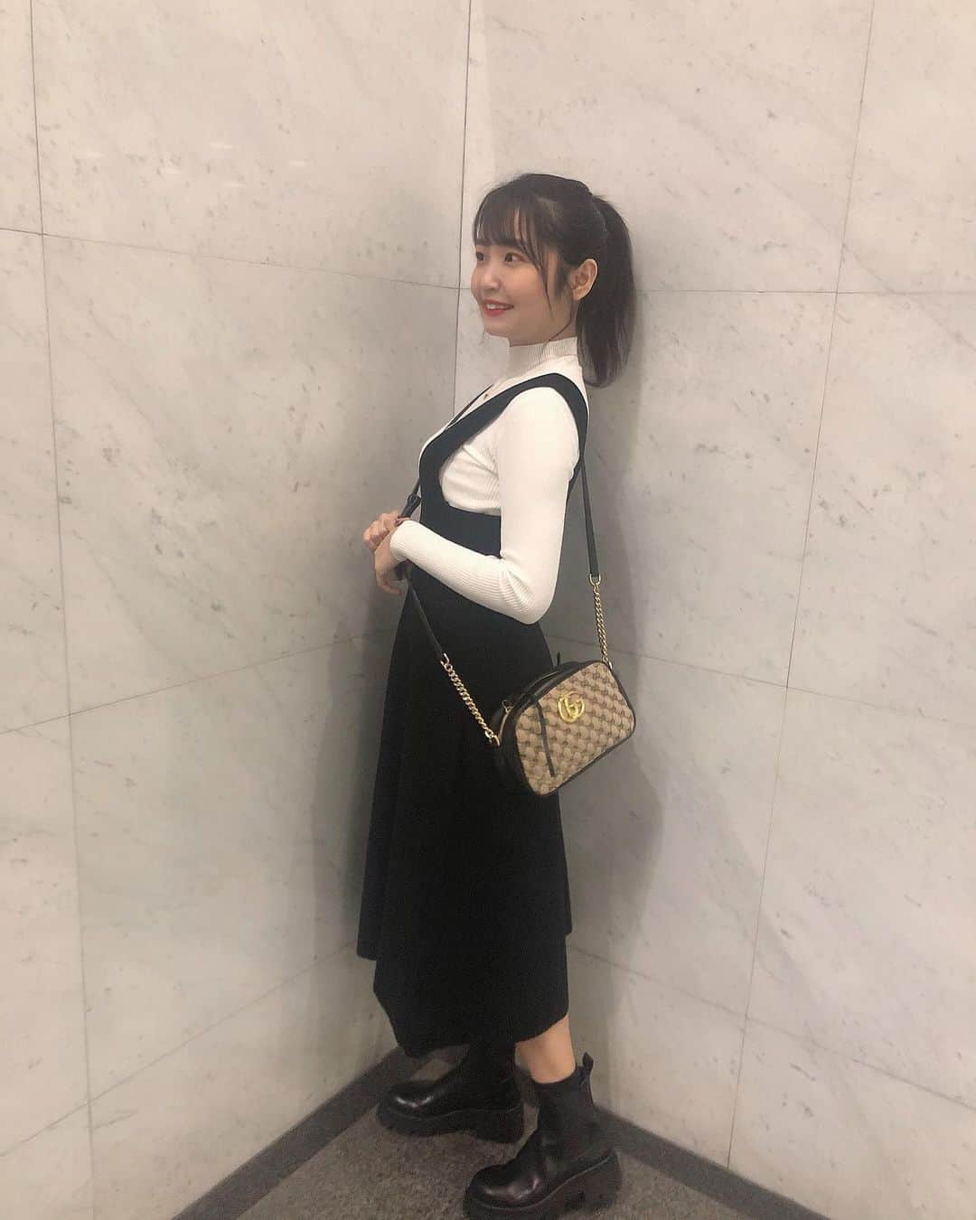 惣田紗莉渚のインスタグラム：「今年もインスタでも よろしくお願いします♡ サロペットAラインでかわいい🐮 #私服 #micoameri #ミコアメリ #zara」