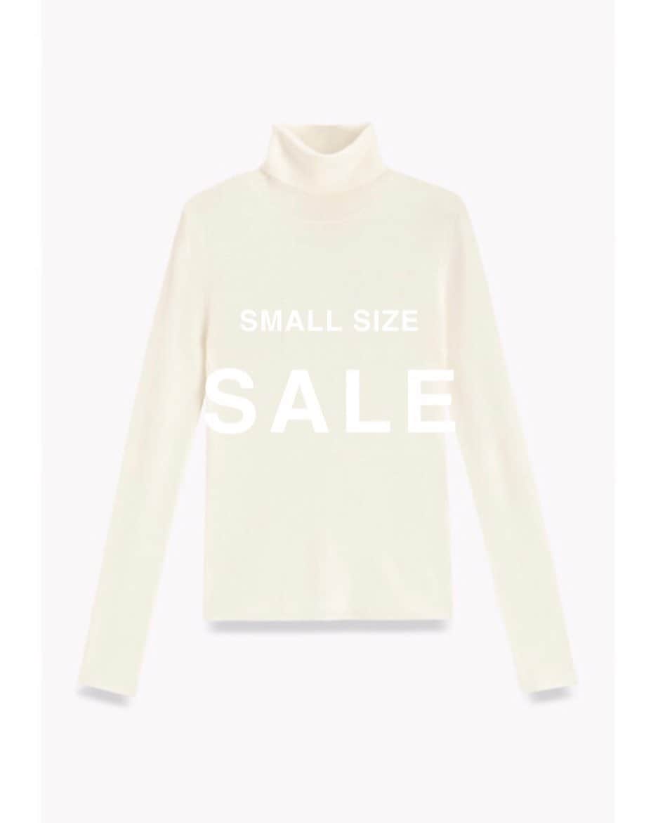 のインスタグラム：「［SMALL SIZE SALE ITEMS］﻿ スモールサイズセール開催中。﻿ 2020FALL & WINTERのセール対象商品から人気アイテムをご紹介。﻿ ﻿ 2.メリノウールタートルネックニット﻿ Primary Lain str﻿ ﻿ 〈身長150cm前後の小柄な方に美しくフィットするTheory luxeのスモールサイズ〉﻿ ﻿ -SMALL SIZE 店舗情報-﻿ 池袋西武店﻿ 新宿伊勢丹店﻿ 梅田阪神店﻿ ﻿ ﻿ ［Information］﻿ -レギュラーサイズONLINE SALE開催のお知らせ-﻿ 2021.1.8(金) AM8:00 START﻿ ﻿ #theoryluxe #smallsize #sale #knit #スモールサイズ #セール #ニット #セオリーリュクス」