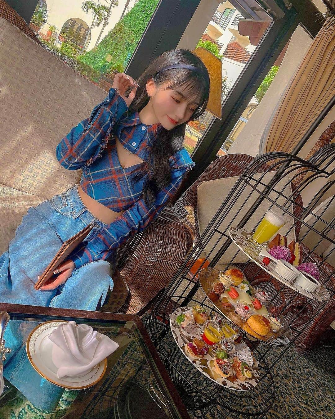 ERENAのインスタグラム：「沖縄でアフタヌーン」