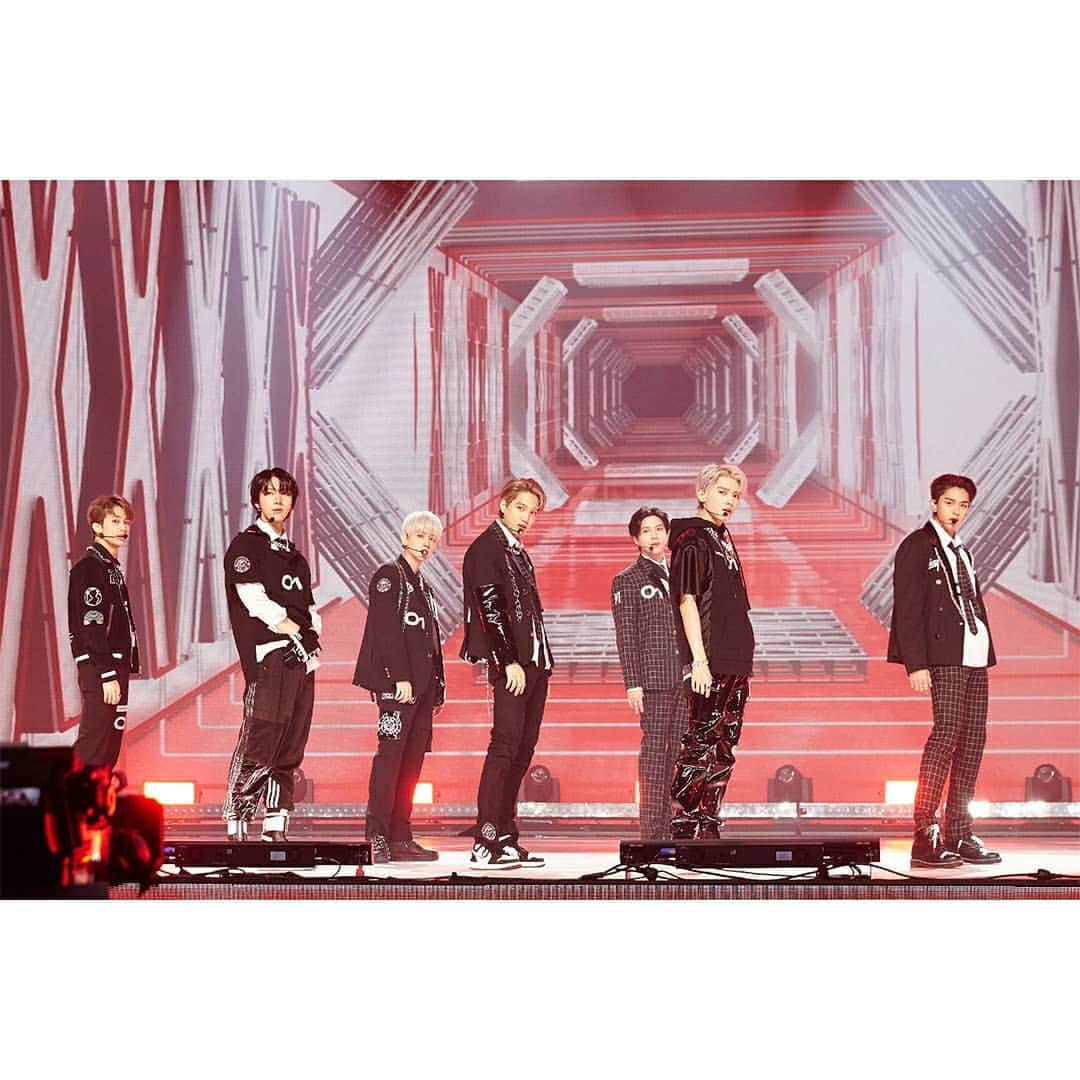 SuperMさんのインスタグラム写真 - (SuperMInstagram)「SMTOWN LIVE "Culture Humanity" Moments of Kindness Humility and Love 📷 #Superm  #SMTOWN_LIVE_Culture_Humanity #TAEMIN #BAEKHYUN #KAI #TAEYONG #TEN #MARK #LUCAS #SMTOWN_LIVE #SMTOWN」1月2日 15時39分 - superm