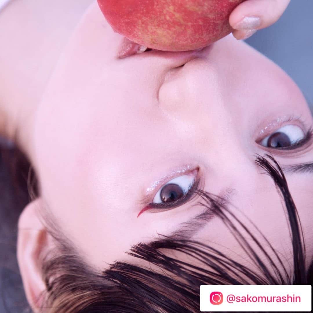 旭桃果のインスタグラム：「Momoka Asahi / actor   Photo by @sakomurashin  hair&make @nnm._.hairmake   #旭桃果 #俳優 #ポートレート #actor #japan  #portrait #japanesegirl #여배우 #일본 #포트레이트 #hairmake  #ヘアメイク」