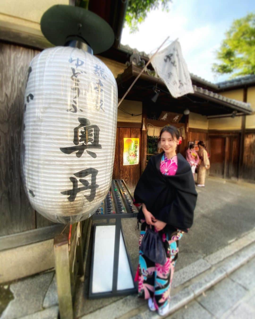 hama_aki_pppさんのインスタグラム写真 - (hama_aki_pppInstagram)「京都市東山区　湯どうふ#奥丹 (スライドして下さい)  Location kyoto Japan (Swipe)    2020年12月撮影　 　 数十年ぶりに訪れた#湯豆腐 奥丹で湯豆腐のコースを頂きました。　 お庭を眺めながら頂く湯豆腐や豆腐田楽は最高に美味しかったです。　 　  #寺院仏閣　 #美しい日本　 #日本庭園  #そうだ京都行こう　 #こころから  #タビジェニ　 #日本ツアーズ　 #京料理  #グルメスタグラム  #着物女子  #着物コーディネート  #kimonodress  #kimonogirl  #deaf_b_j_  #top_favorite_shots  #inspring_shot #beautiful_kansai #worldbestshot  #japanesetemple  #japanesegarden  #loves_united_japan  #anaタビキブン  #otonatabi_japan」1月2日 16時57分 - hama_aki_ppp