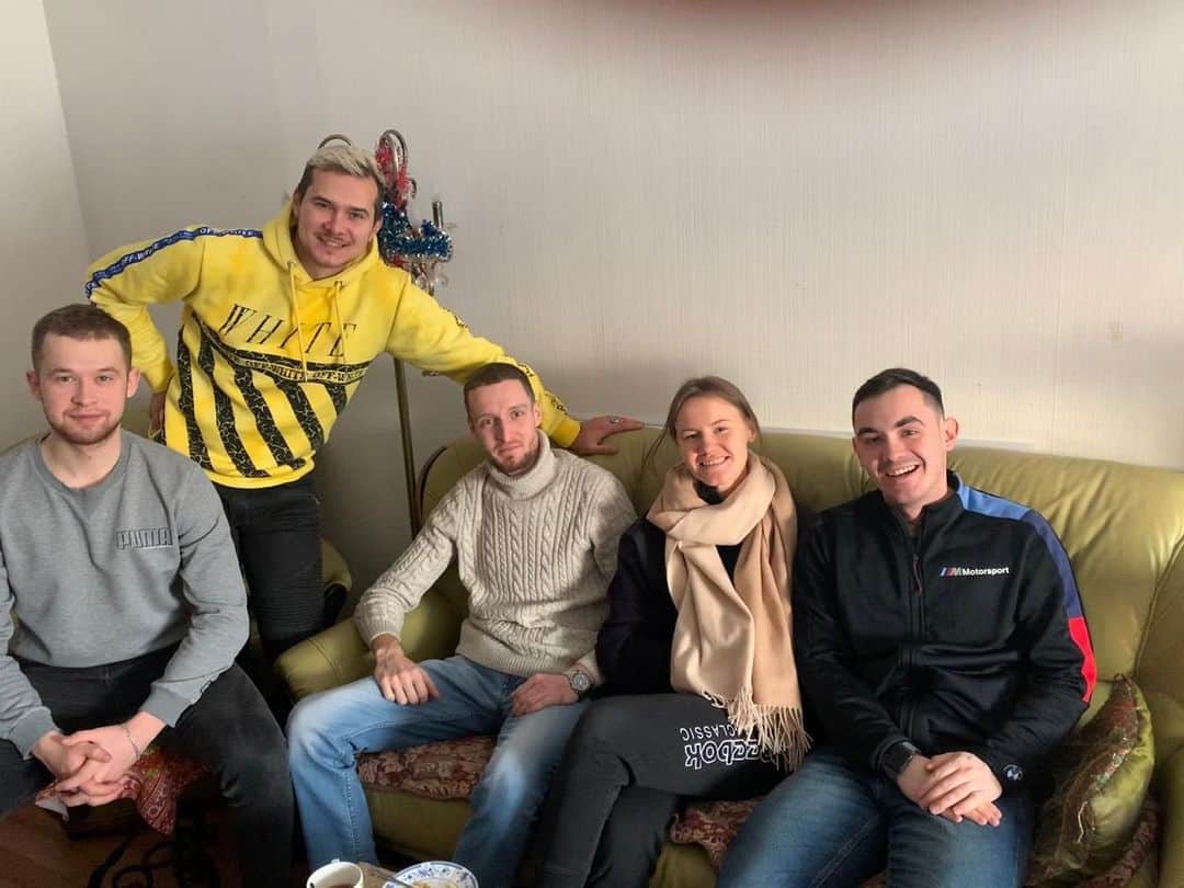 エゴール・ザクロエフのインスタグラム：「В гостях у Людмилы Ивановны с Геннадием Андреевичем!」
