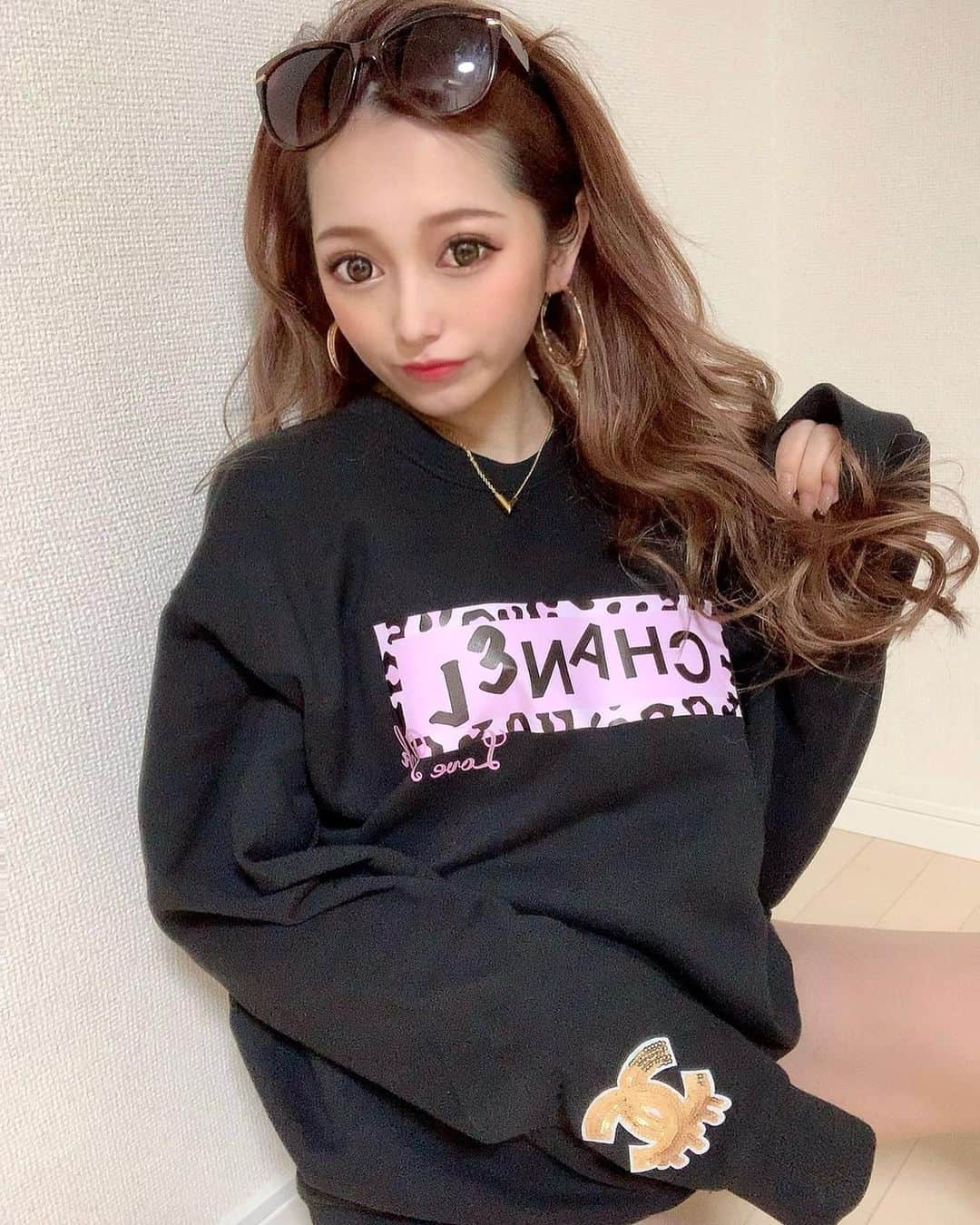 SUZUさんのインスタグラム写真 - (SUZUInstagram)「𝐏𝐈𝐍𝐊❤︎﻿ ﻿ ﻿ Code▶︎ @pink.store037 🧸💗 ﻿ めっちゃ生地しっかりしてるし﻿ 袖部分のスパンコール可愛すぎるぅ💋﻿ ピンク好きにはたまらんなぁ♥♥  #2021#today#pinkstore #fashion#code#ootd #gal#ギャル#オシャレ #オシャレさんと繋がりたい #妊婦#妊娠７ヶ月#妊娠中期 #マタニティコーデ#マタニティライフ #ぷんにー#マタニティ#妊娠生活 #ぷんにーらいふ#可愛い#ピンク #ピンク好きな人と繋がりたい」1月2日 17時12分 - suzuchibi