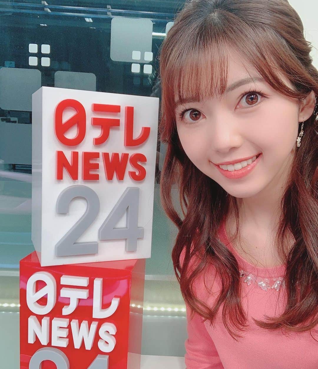 川又智菜美のインスタグラム：「あけましておめでとうございます⛩﻿ 今年もよろしくお願いいたします🤍﻿ ﻿ 私は明日朝から仕事はじめです☺️﻿ お時間が合う方は日テレNEWS24﻿ みていただけると嬉しいです❣️﻿  #日テレnews24」