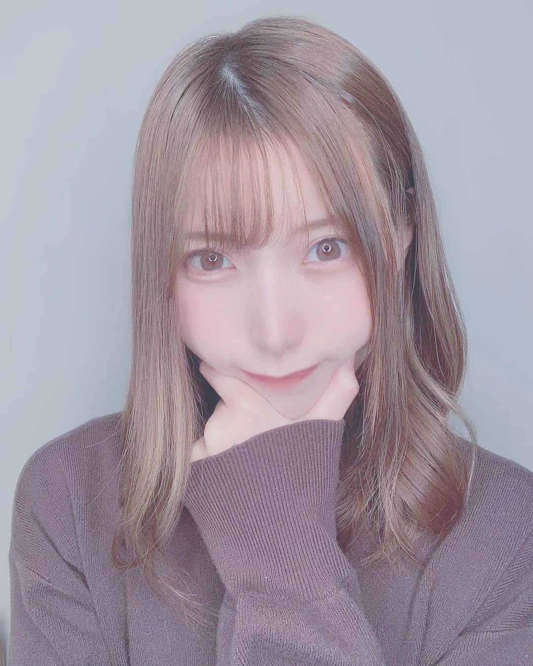 のインスタグラム：「遅くなりましたが、あけましておめでとう！ 2021年もよろしくね♡ 皆さんが心身共に健康で居られますように♡ ໒꒱· ﾟ #hny2021#f4l#makeuplife#ライブ配信#ゲーム好きな人と繋がりたい#ゲーマー女子#邦ロック#アニメ好き#自撮り女子#撮影会#筋トレ」