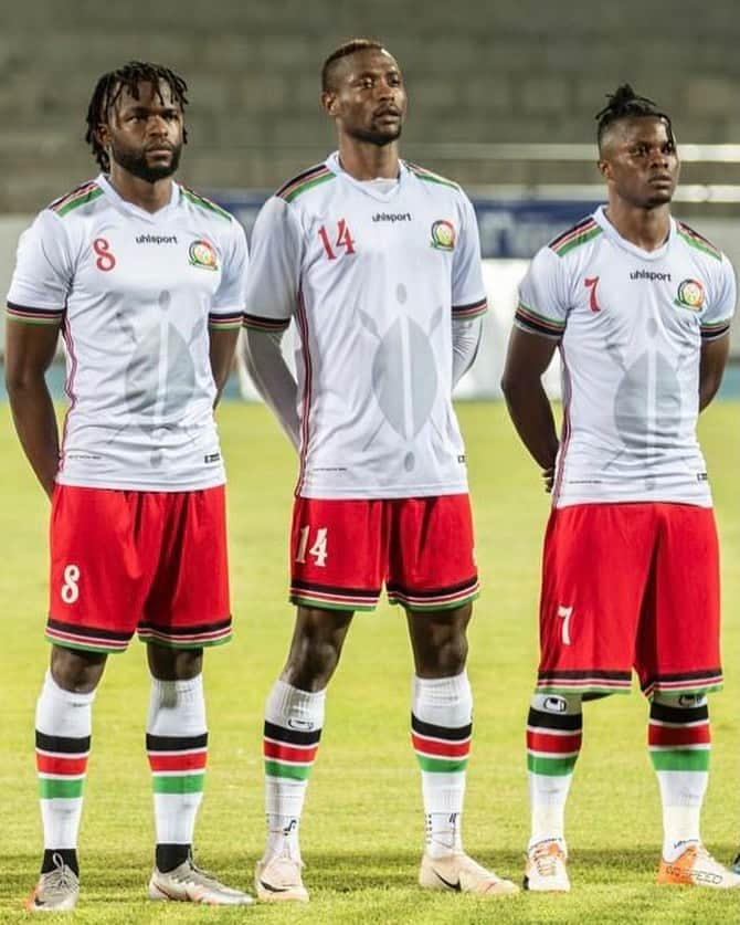 アユブ・マシカのインスタグラム：「facing 2021 like....😳🤣🤣🤣!!!! @harambee_stars」