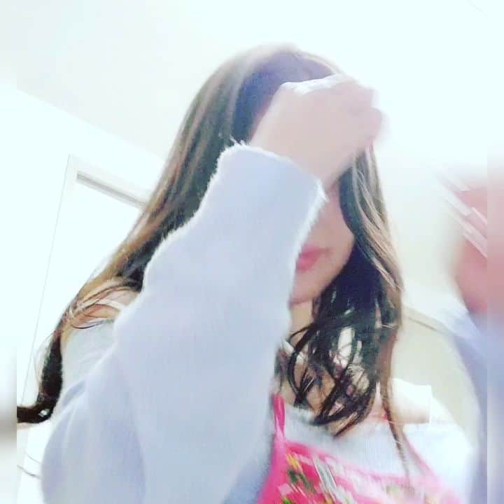 今藤霧子のインスタグラム：「Kiriko is cooking new years meal💕 おせち料理作ってます #kirikoimafuji  #錦玉子 #かんたんお正月料理 #capsuleagency_official」