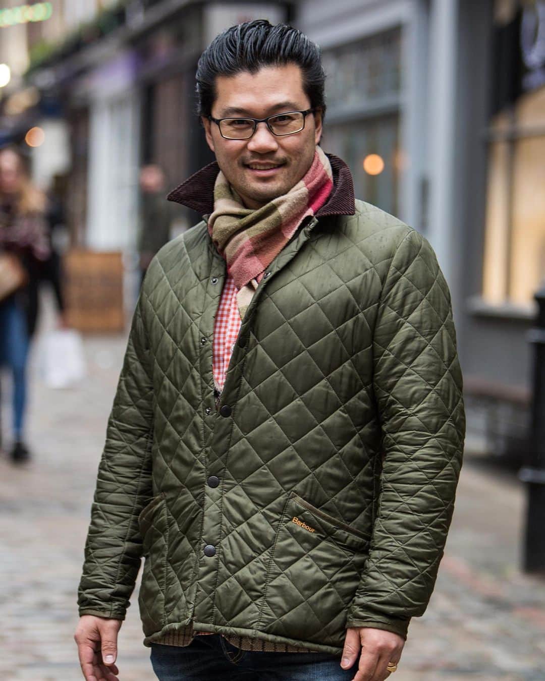 Barbour Japanのインスタグラム：「バブアーブランドでは、当ブランドの製品を着用し、生活する人々の姿をBarbour Peopleとして記録させていただいております。  十人十色のスタイルをオンラインストア Barbour People ページより、是非ご覧ください。  #BarbourPeople」