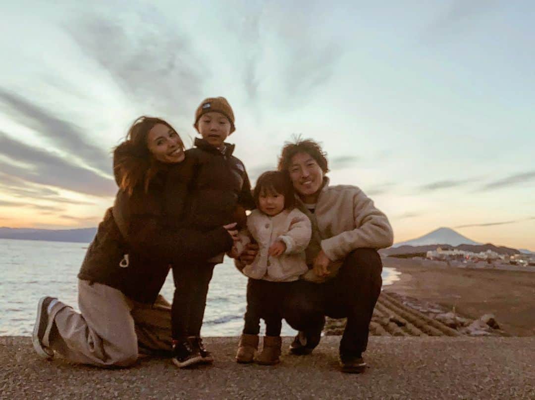 高橋菜摘のインスタグラム：「🎍 #2021 happy new year! 今年も私たちらしく！ あなたらしく！」