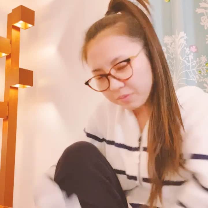阿部真央のインスタグラム：「新年明けましておめでとうございます🎍  2021年は機敏に動きます。 今年もよろしくお願い致します🕺  #阿部真央」