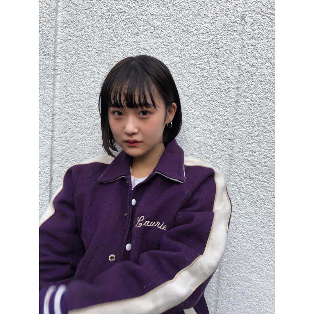 水嶋いとさんのインスタグラム写真 - (水嶋いとInstagram)「・ だんだんニヤけていく顔 この順番で表情変わってるんだよ ・ ・ ・ #イトのフク」1月2日 19時31分 - ito_mizushima