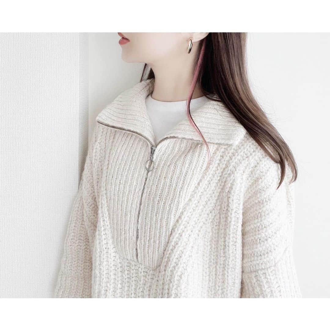 kumiのインスタグラム：「期間限定のPINK🦩！ ちほぴとお揃いで買ったニットを初おろし。  knit #isabelmarant#isabelmarantetoile #petitbateau#sophiebuhai」