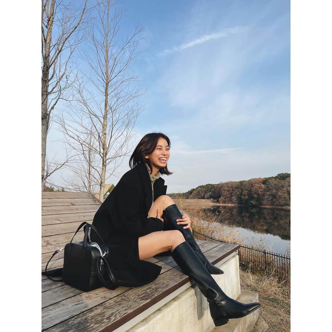 のインスタグラム：「あけましておめでとうございます🌄 年女なのでウシのかぶり物でもしたかったのですが、そんな余裕もなく年を迎えてしまいました。🐮本年もよろしくお願いします🐮🐮🐮」