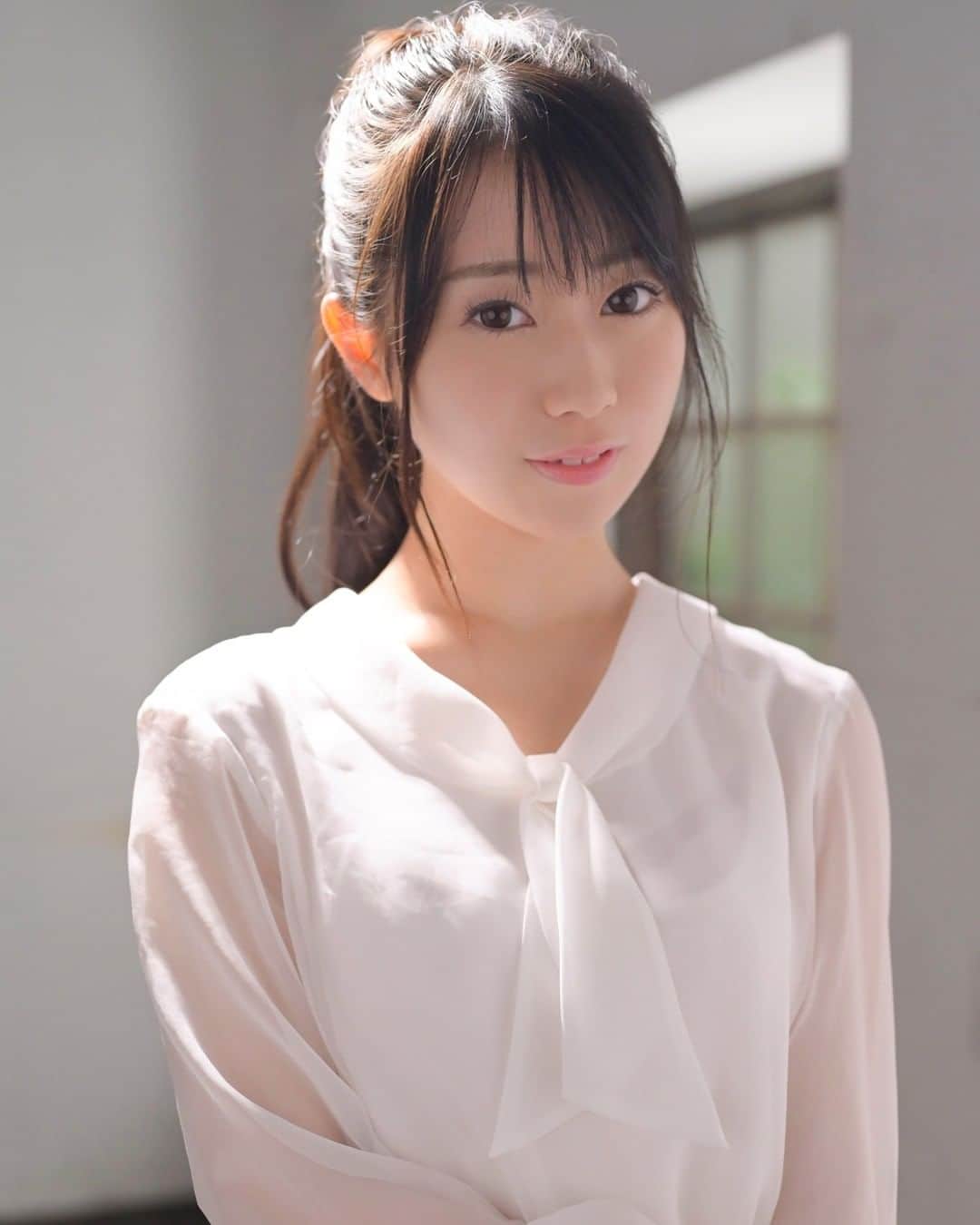 kawaii*さんのインスタグラム写真 - (kawaii*Instagram)「🌸#kawaii美少女ファイル 🌸 #吉野里奈 ちゃん💕  2021年最初の新人専属女優さん！ 応援よろしくお願いします✨ #よしのりな #yoshinorina #20歳﻿ #デビュー #debut  #チャームポイント #八重歯﻿ #新年 #あけまして ...