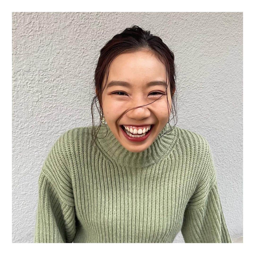 村上礼華さんのインスタグラム写真 - (村上礼華Instagram)「🎍🐮 明けましておめでとうございます！ 2021年もよろしくお願い致します！  いっぱい笑ってこー🤪✨  #2021#happynewyear #🐮#年女 #美容師なっちの成長記録」1月2日 21時14分 - re_ka.m