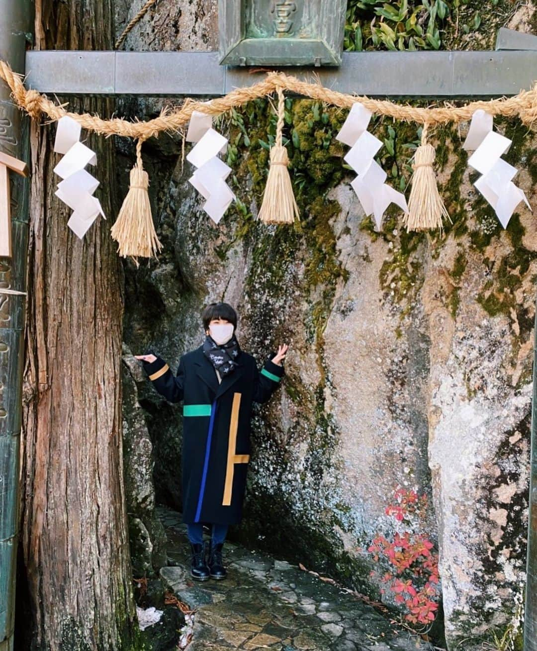 伊藤さつきのインスタグラム：「2021⛩ 今年もよろしくお願いします🐾」