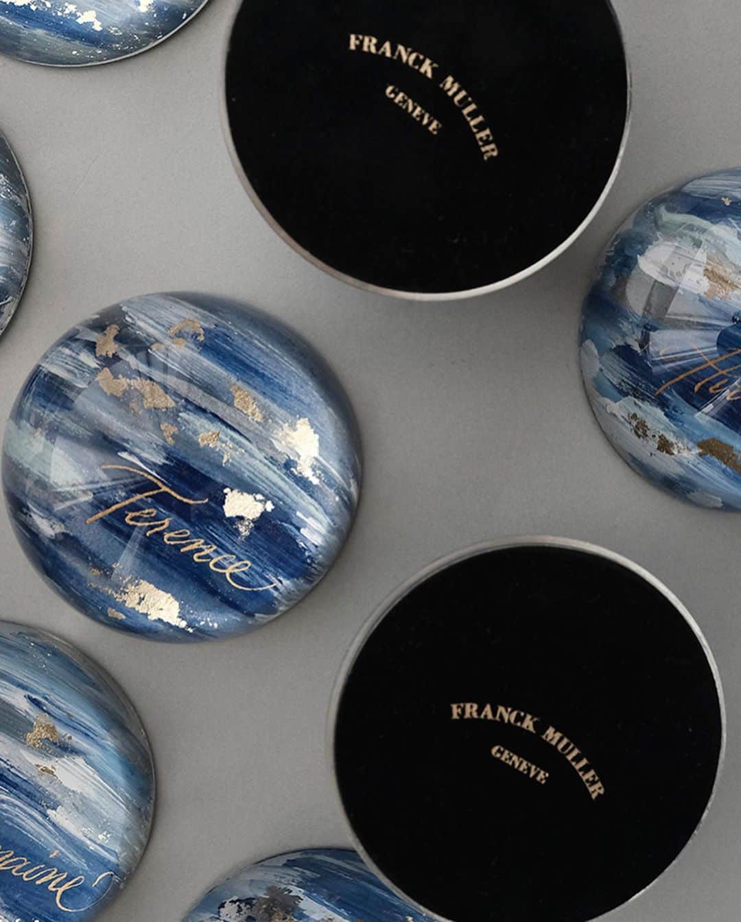 Veronica Halimさんのインスタグラム写真 - (Veronica HalimInstagram)「One of our exciting project to end 2020 with, was making these special personalized paperweights for Franck Muller.  Thank you for trusting us with this project! — #truffypi #paperweight #franckmuller #glasspaperweight #personalizedgift #handpainted #painting #madetoorder #franckmullerasia #tabletop #stationery #カリグラフィースタイリング  #artobject #waterdrop #bespokestationery #bespokegift #personalizedgift #monogram  #artisanmade #luxurygifts」1月2日 21時40分 - truffypi