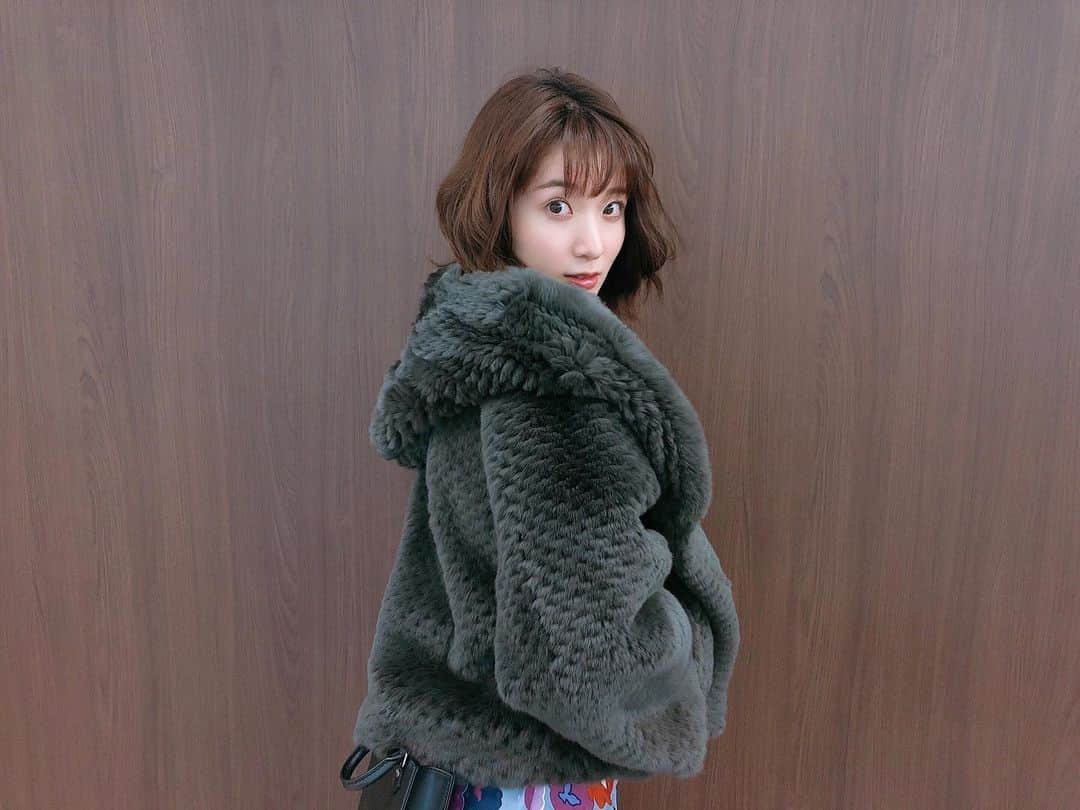 杉枝真結のインスタグラム：「☺︎ 2021.01.02 沢山のメッセージ、ありがとうございます！ 本日、無事に25歳を迎えることができました😊 今日までの人生… 皆さんに応援していただき 楽しい時も苦しい時も支えられて ここまでやってこれたと思います。 “皆さんのおかげで、今の私がある” 心から感謝の気持ちでいっぱいです。 本当にありがとうございます。 どうか皆さんが幸せで温かい心で過ごせるような 世の中が上向きとなる2021年を願い 愛を持って毎日を過ごしていきたいと思います。 皆さん、25歳の私も どうか温かく見守っていただけると 応援していただけると嬉しいです。 みんな、大好きだよ🧡🧡🧡」